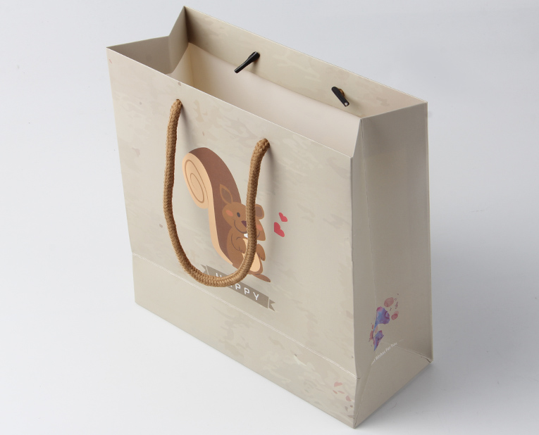 衣服紙袋廠家廣州駿業包裝實業有限公司 衣服紙袋廠家