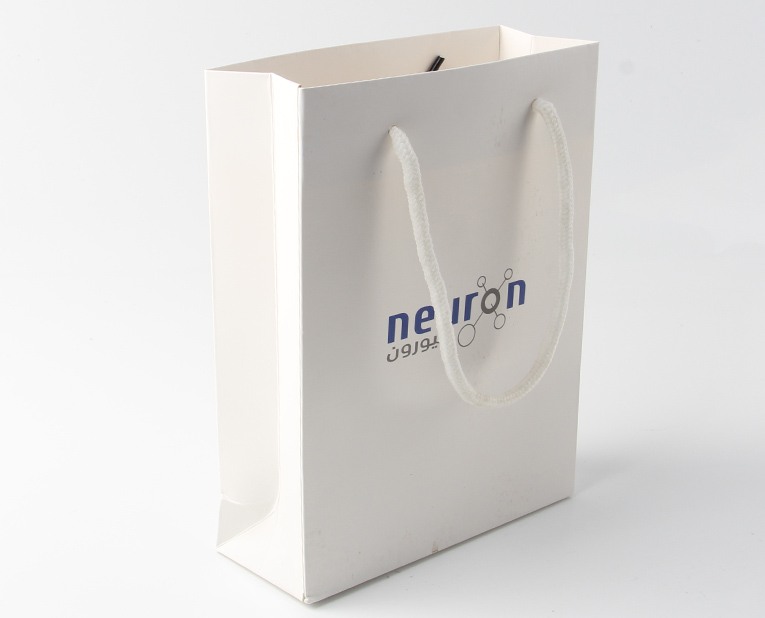 駿業(yè)包裝您的手機(jī)紙袋生產(chǎn)廠家 駿業(yè)包裝您的手機(jī)紙袋生產(chǎn)廠家