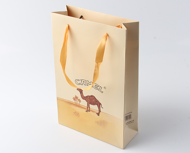 彩色紙袋訂做的工藝可咨詢廣州駿業包裝 彩色紙袋訂做的工藝可咨詢廣州駿業包裝