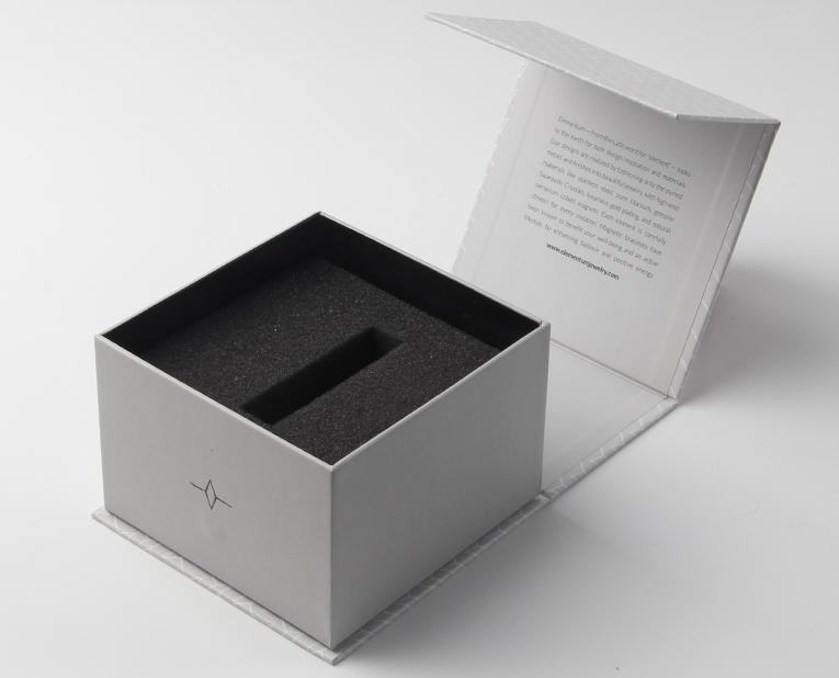 那么多香水盒廠你選駿業包裝就是明智的 那么多香水盒廠你選駿業包裝就是明智的