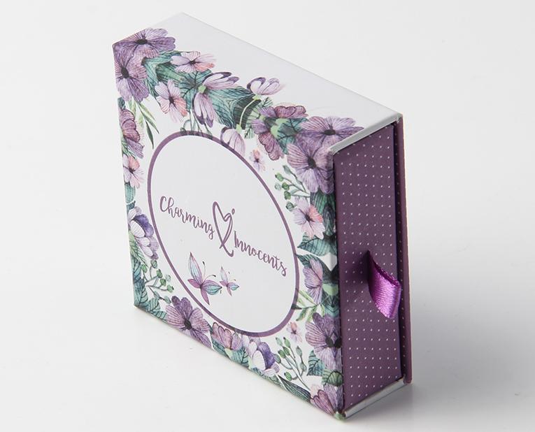 紙盒包裝設計師"區(qū)別對待"有和沒有商標的客人! 紙盒包裝設計師"區(qū)別對待"有和沒有商標的客人!