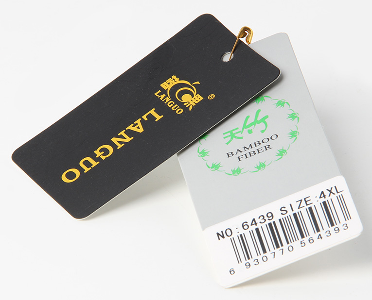 在選擇服裝紙牌定做工藝時(shí),客人并不是最大的 在選擇服裝紙牌定做工藝時(shí),客人并不是最大的