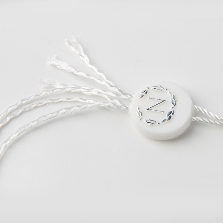 服裝紙牌訂做中不妨試試看這1個做法來降低成本 服裝紙牌訂做中不妨試試看這1個做法來降低成本