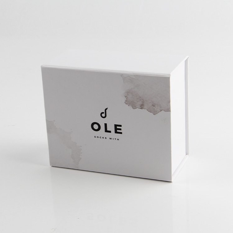 3招簡單辨別紙制盒廠家的燙金材料優劣 3招簡單辨別紙制盒廠家的燙金材料優劣