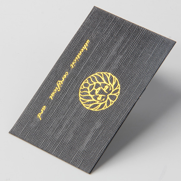 電子產(chǎn)品吊牌廠家給你介紹3種大小各自對應的耳機吊牌 電子產(chǎn)品吊牌廠家給你介紹3種大小各自對應的耳機吊牌